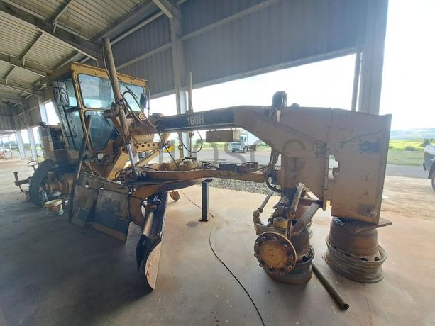 Niveladora Caterpillar 160H · Samba Caju