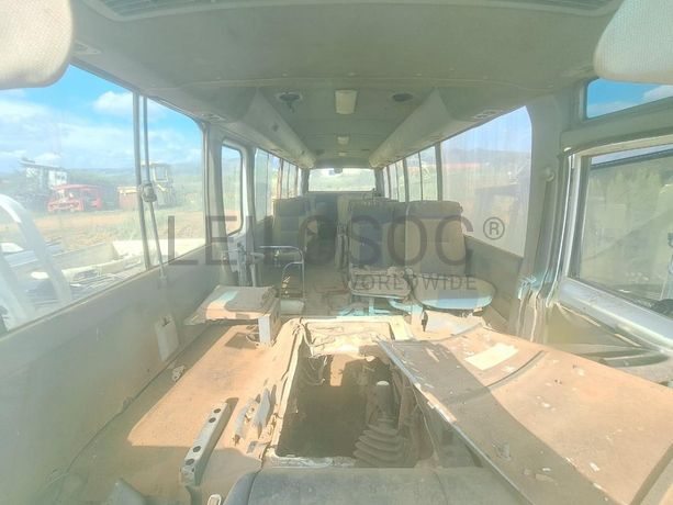 Autocarro Nissan Civillian · Samba Caju