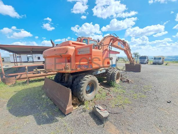 Escavadora de Pneus Fiat Hitachi FH150W.3 · Samba Caju
