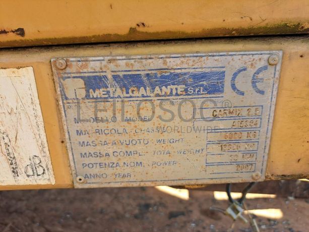 Autobetoneira autocarregante (4X4) Carmix ONE 2.3 · Samba Caju