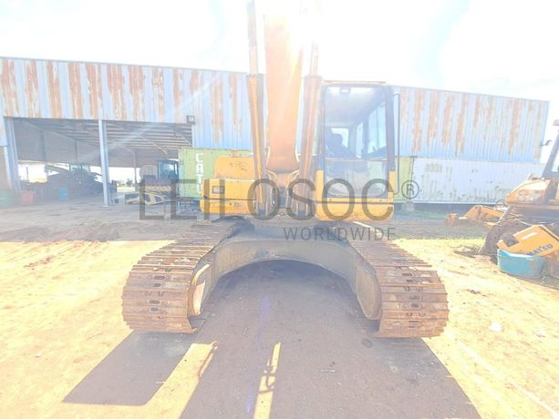 Escavadora de rastos Komatsu PC220 -7 · Samba Caju