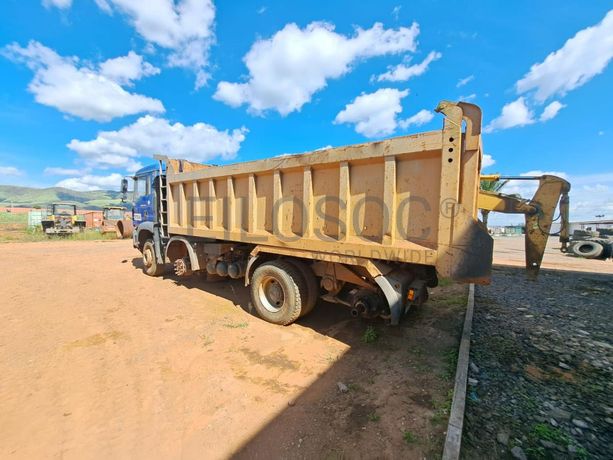 Camião basculante MAN TGA 41400 · Samba Caju