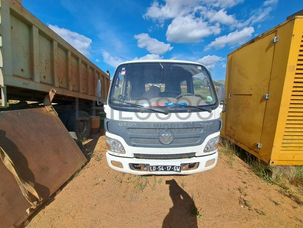 Veículo basculante FOTON Alimark · Samba Caju