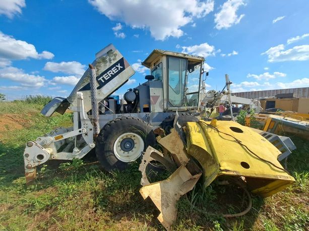Motoniveladora Terex TG 230 · Samba Caju