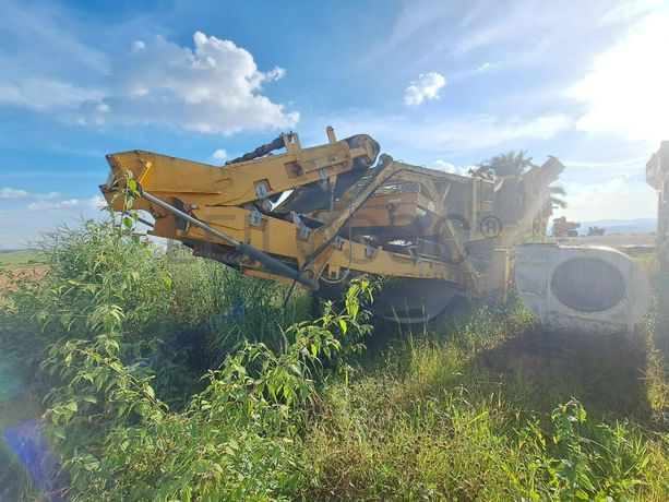 Britadeira móvel Tesad RK1012T· Samba Caju