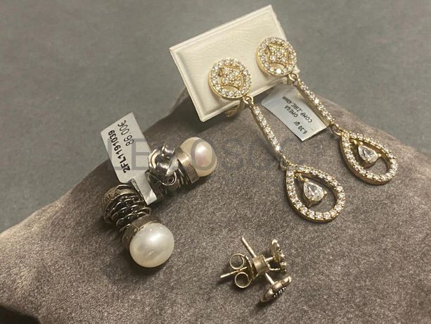 Brincos em prata e outros materiais