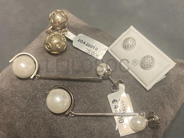 Brincos em prata e outros materiais