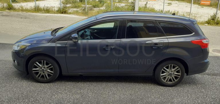 Ford Focus 1.6 TDCI · Ano 2013