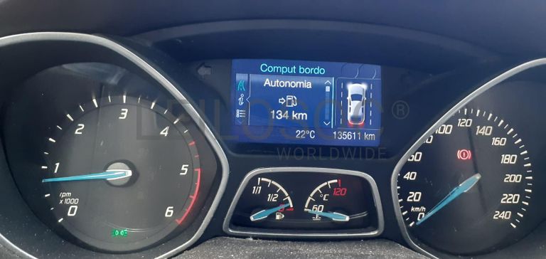 Ford Focus 1.6 TDCI · Ano 2013