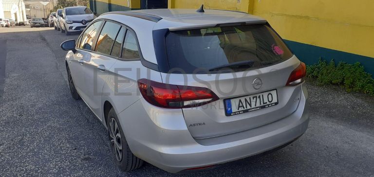 Opel Astra 1.6 CDTI · Ano 2017