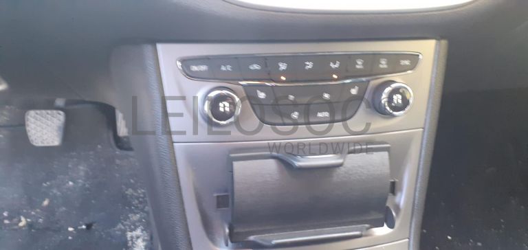 Opel Astra 1.6 CDTI · Ano 2017