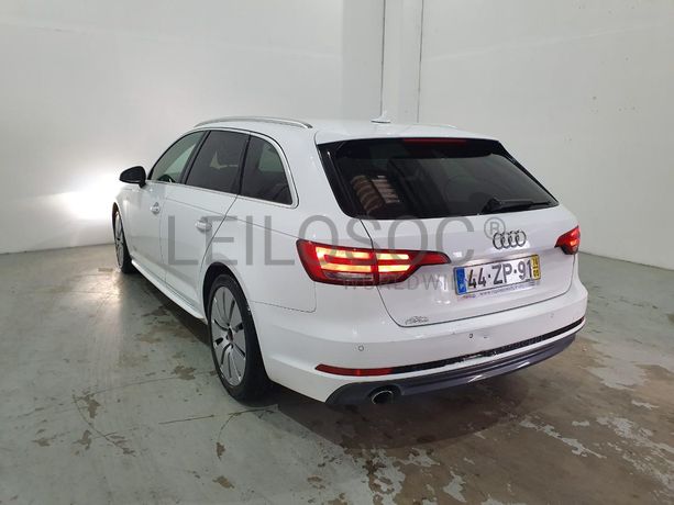 Audi A 4 2.0 TDI · Ano 2016