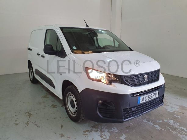 Peugeot Partner 1.5 HDI · Ano 2020