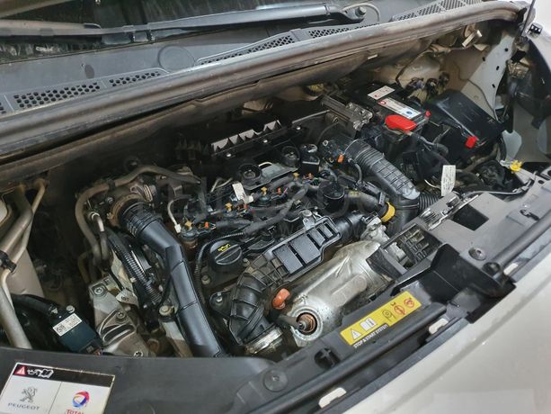 Peugeot Partner 1.5 HDI · Ano 2020