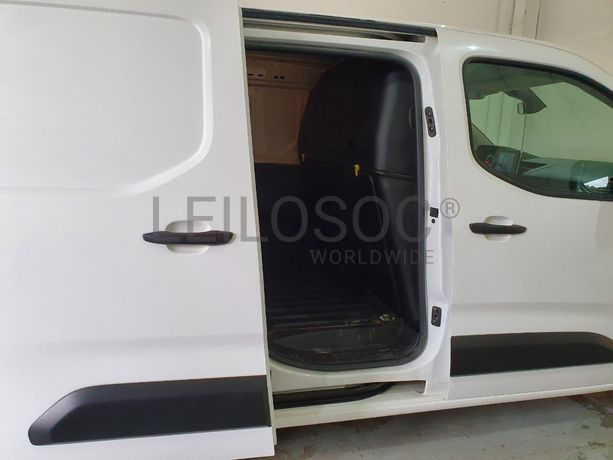Peugeot Partner 1.5 HDI · Ano 2020