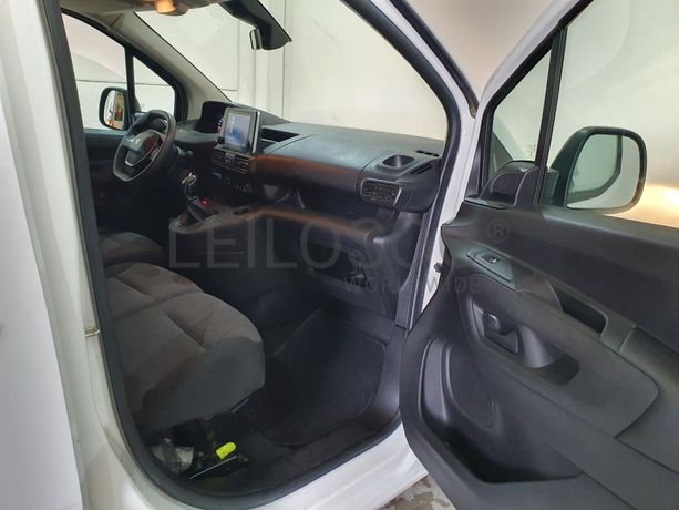 Peugeot Partner 1.5 HDI · Ano 2020