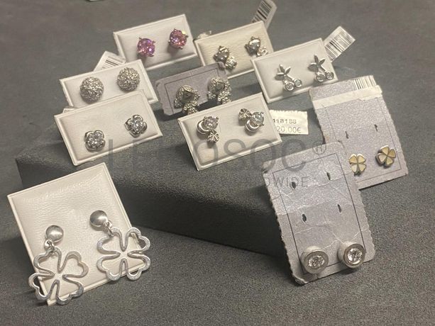 Brincos em prata e outros materiais