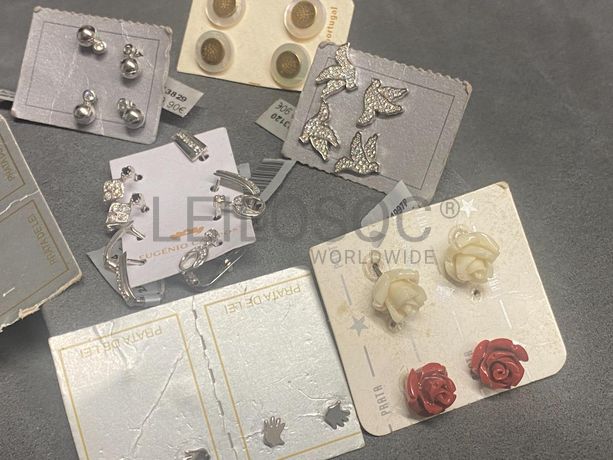 Brincos em prata e outros materiais