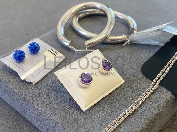 Brincos em prata e outros materiais