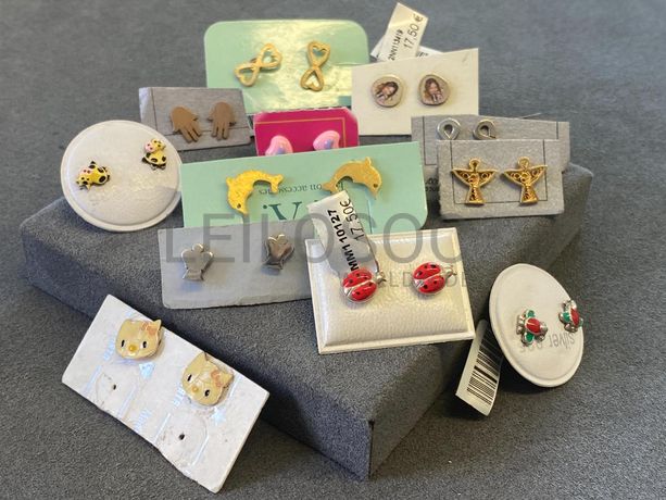 Brincos em prata e outros materiais