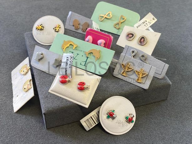 Brincos em prata e outros materiais