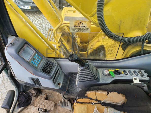 Giratória Komatsu PC210NLC-7K