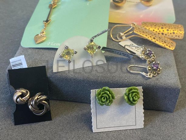 Brincos em prata e outros materiais