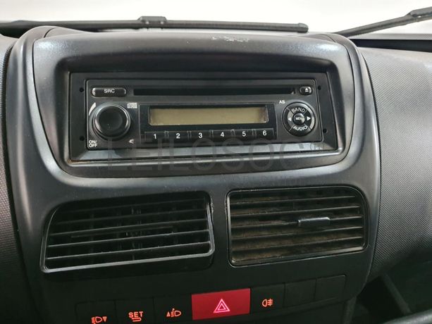 Opel Combo 1.6 CDTI · Ano 2017