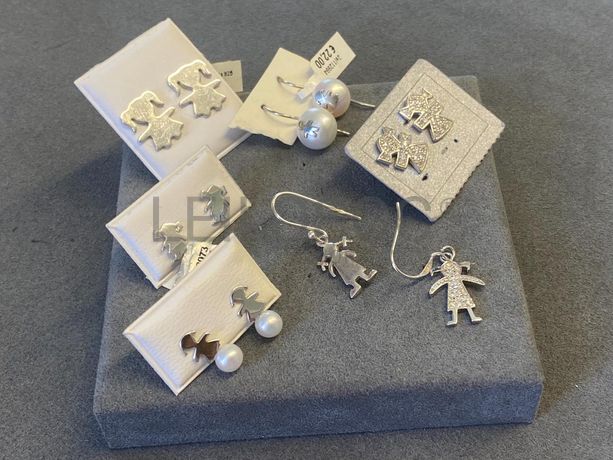 Brincos em prata e outros materiais