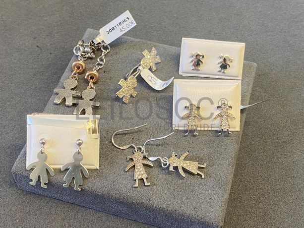 Brincos em prata e outros materiais