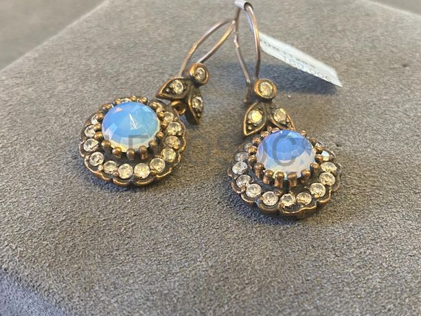 Brincos em prata e outros materiais