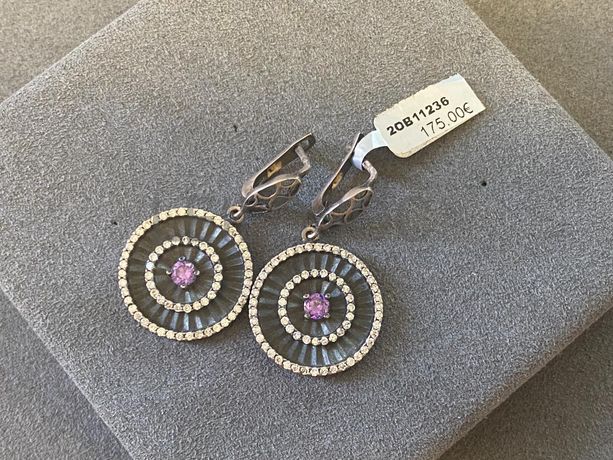 Brincos em prata e outros materiais