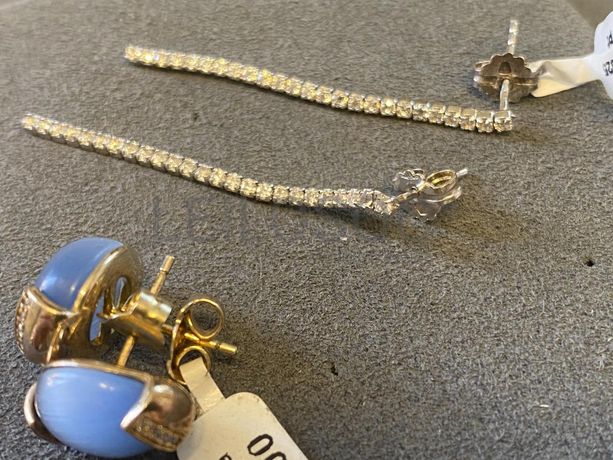 Brincos em prata e outros materiais