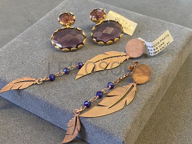 Brincos em prata e outros materiais