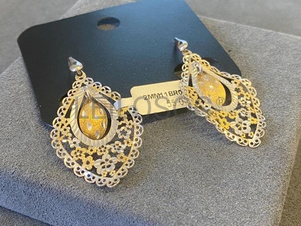 Brincos em prata e outros materiais