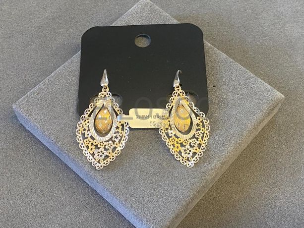 Brincos em prata e outros materiais