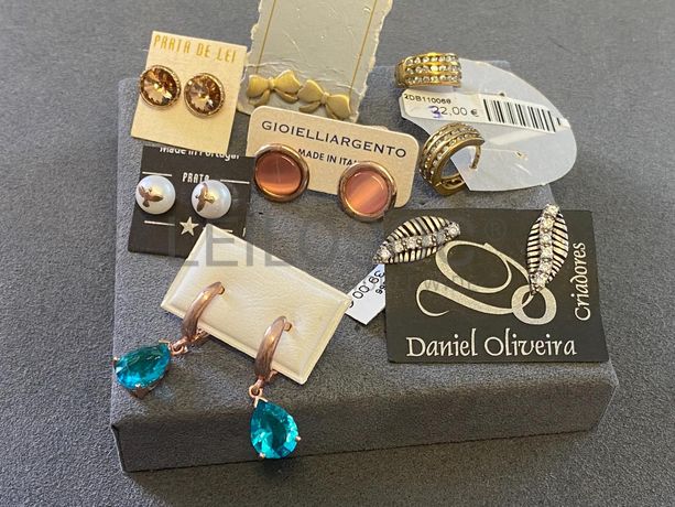 Brincos em prata e outros materiais