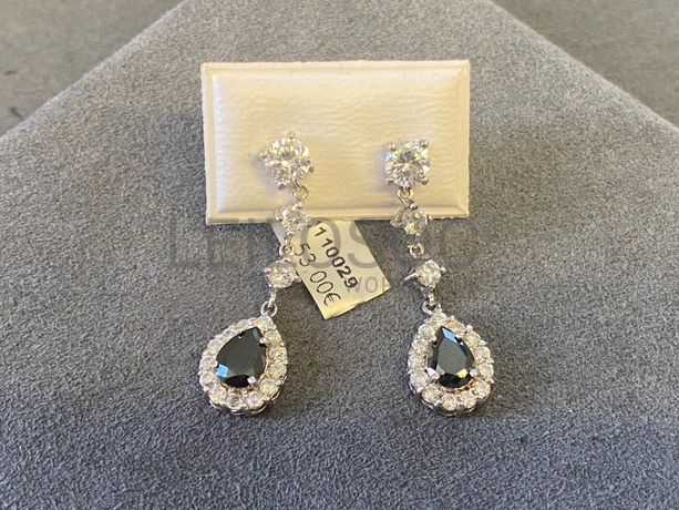 Brincos em prata e outros materiais