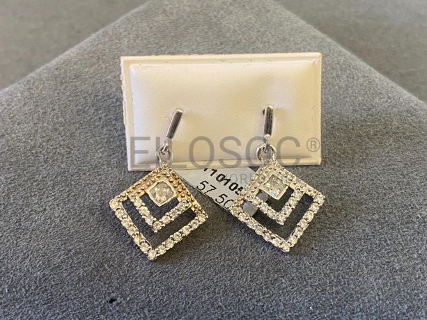 Brincos em prata e outros materiais