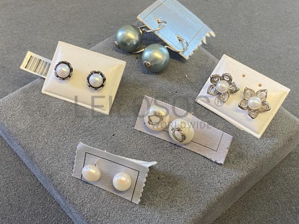 Brincos em prata e outros materiais