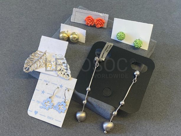 Brincos em prata e outros materiais