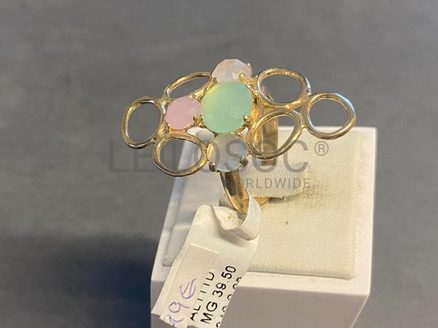 Anel em prata e outros materiais