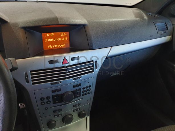 Opel Astra 1.3CDTI · Ano 2008