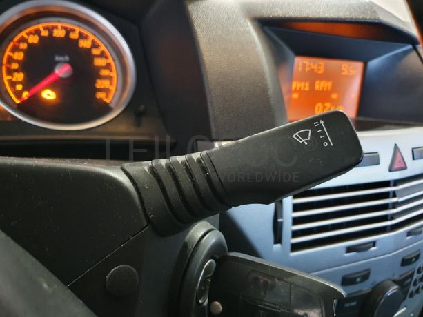 Opel Astra 1.3CDTI · Ano 2008