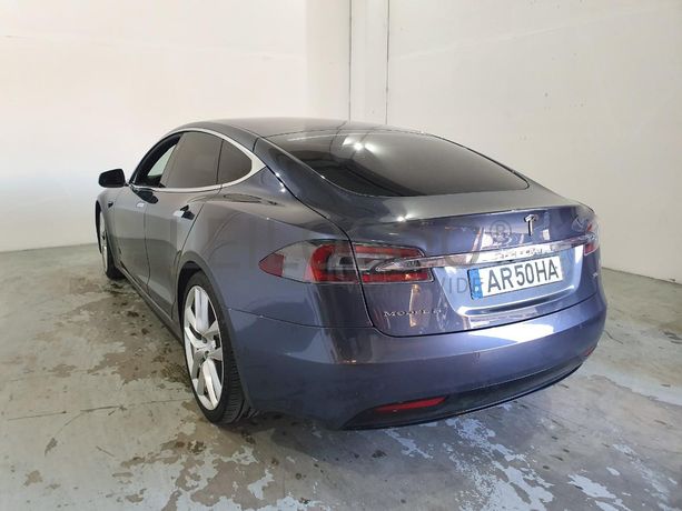 Tesla Model S 100D · Elétrico · Ano 2018