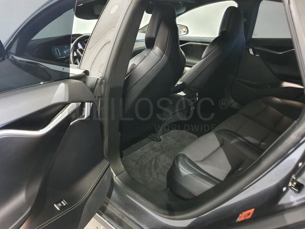 Tesla Model S 100D · Elétrico · Ano 2018
