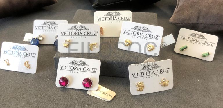 Brincos em prata e outros materiais