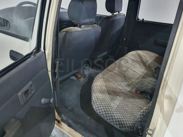 Toyota Hilux 2.4D · Ano 1990