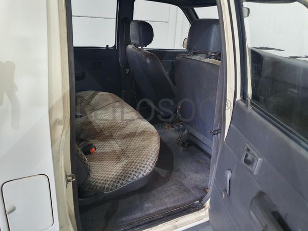 Toyota Hilux 2.4D · Ano 1990