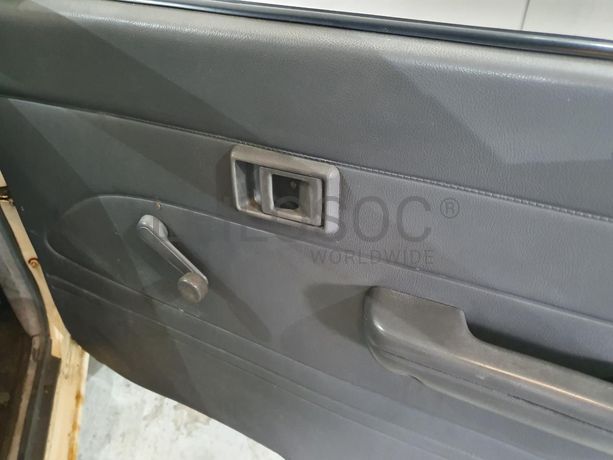 Toyota Hilux 2.4D · Ano 1990